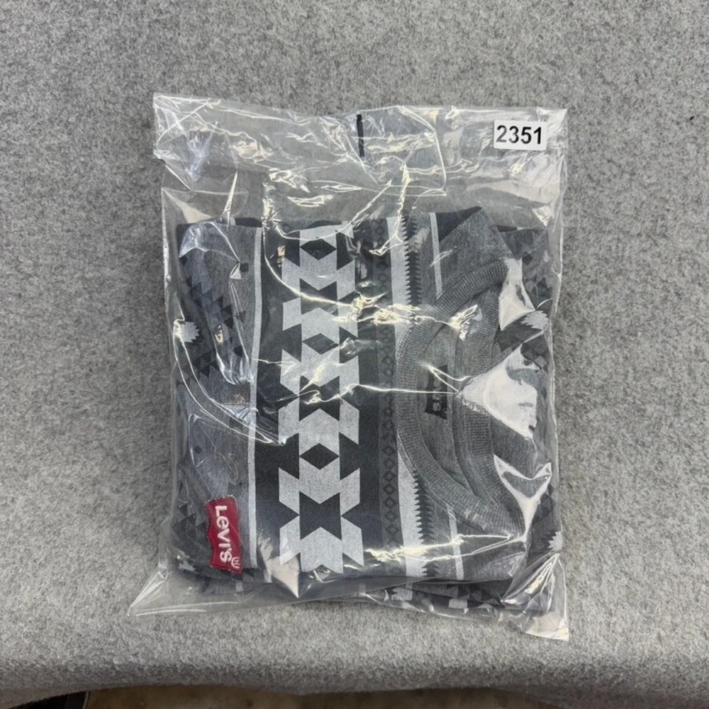 Levi's Southwest Aztec Geo Print Crewneck‎ Sweatshirt Gray M Pullover * READ